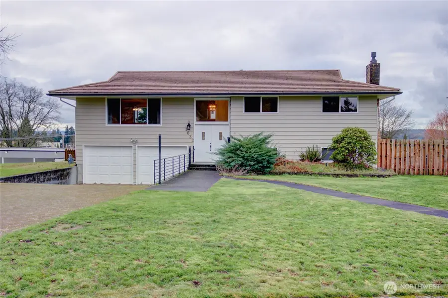 1032 E Robinhood Drive, Arlington, WA 98223 - Image #2