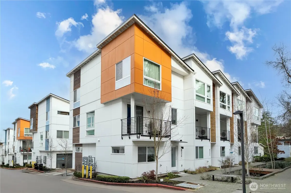 8554 22nd Place Ne, Seattle, WA 98115 - Image #1