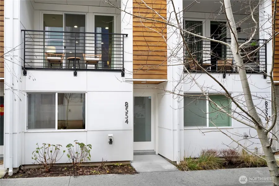 8554 22nd Place Ne, Seattle, WA 98115 - Image #3