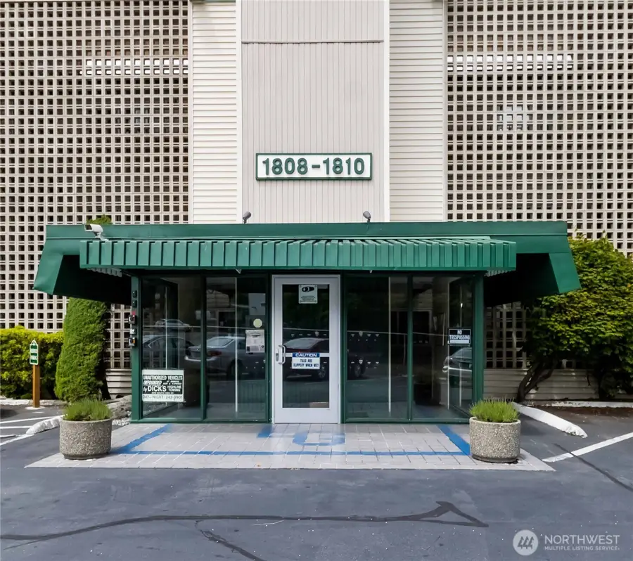1808 S 118th Street #102, Seattle, WA 98168 - Image #2