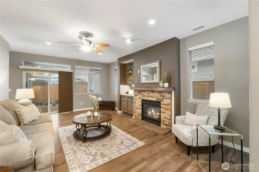 8300 Bainbridge Loop Ne, Lacey, WA 98516 - Image #3