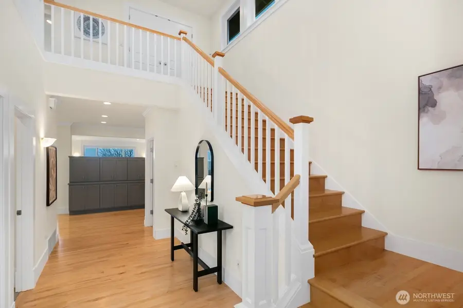 2901 28th Avenue W, Seattle, WA 98199 - Image #3