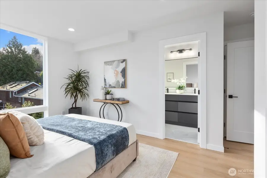 3114 Queen Anne Avenue N, Seattle, WA 98119 - Image #3