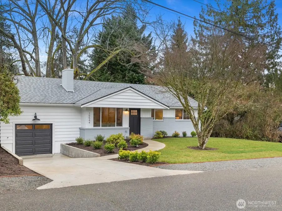 15544 30th Avenue Ne, Shoreline, WA 98155 - Image #2