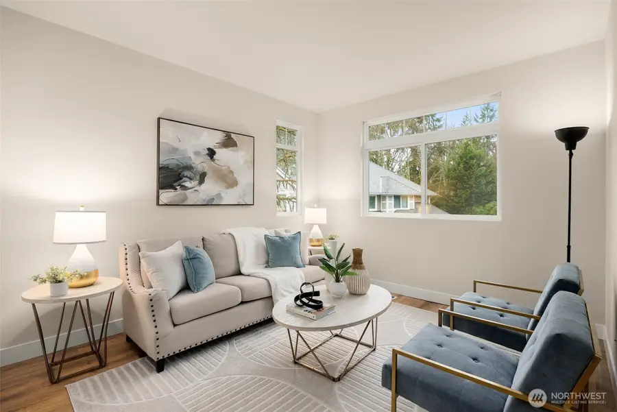 6773 SE Cougar Mountain Way #4, Bellevue, WA 98006 - Image #2