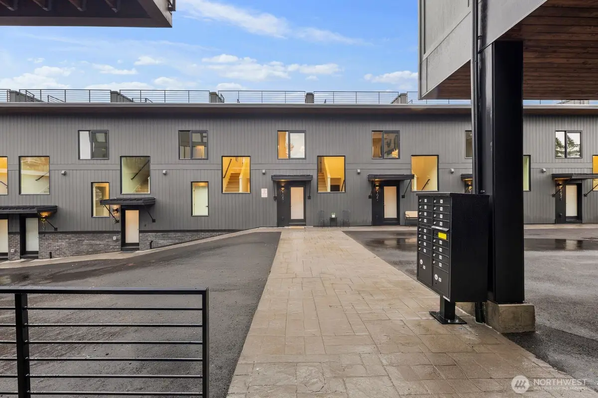 614 5th Avenue S #C107, Edmonds, WA 98020 - Image #1