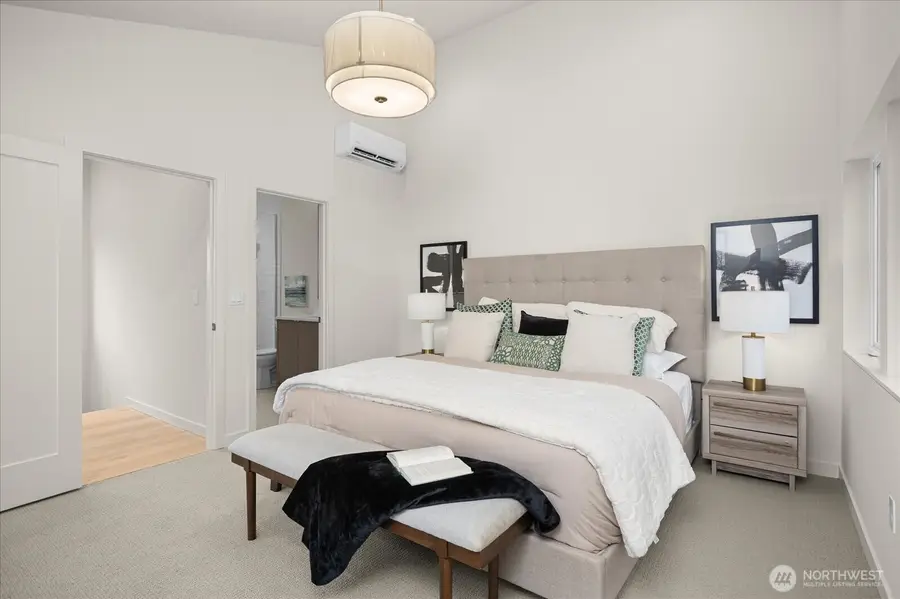 4222 Meridian Avenue N #B, Seattle, WA 98103 - Image #3