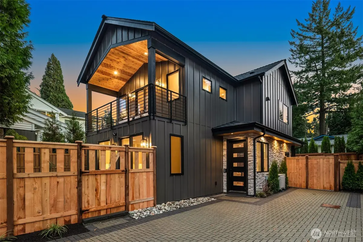 10809 NE 60th Street, Kirkland, WA 98033 - Image #1