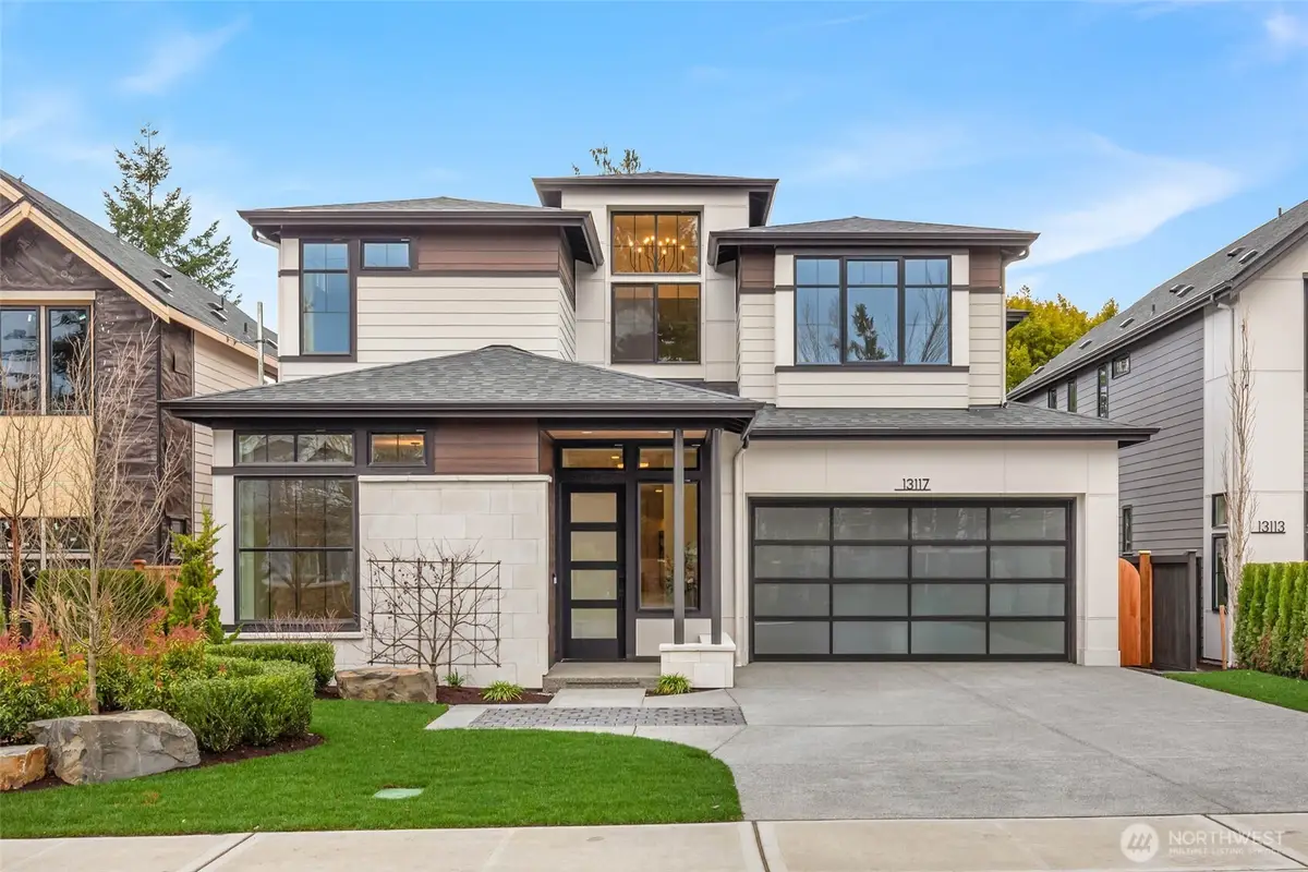 13117 NE 104th Street, Kirkland, WA 98033 - Image #1