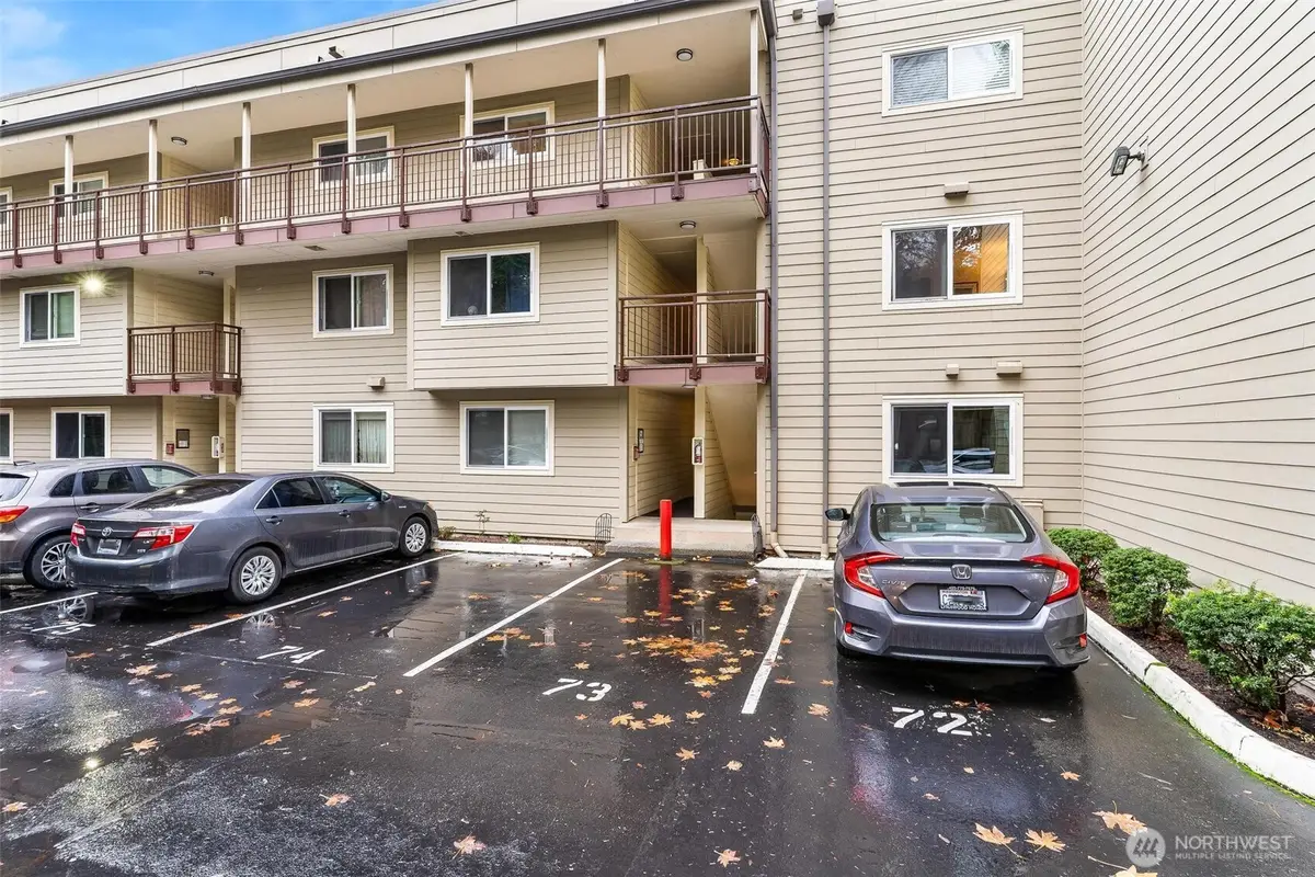 5832 NE 75th Street #E304, Seattle, WA 98115 - Image #1