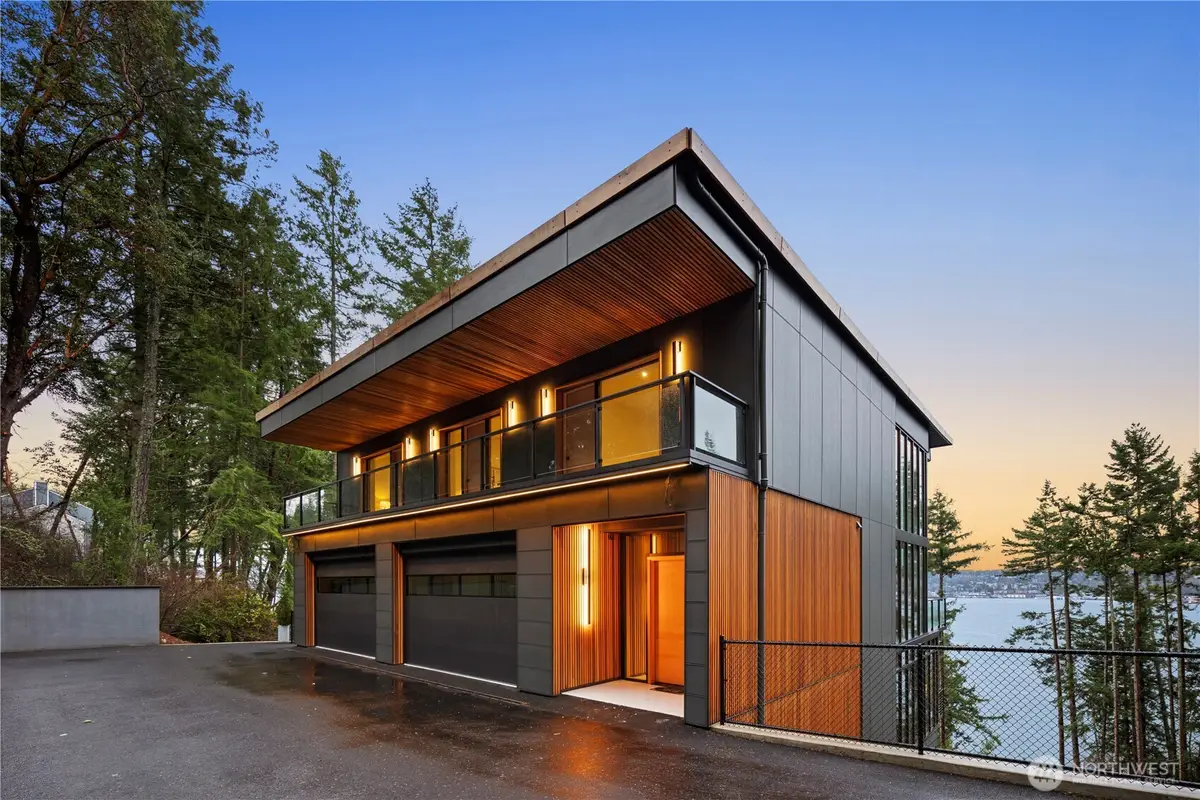 107 27th Avenue Nw, Gig Harbor, WA 98335 - Image #1