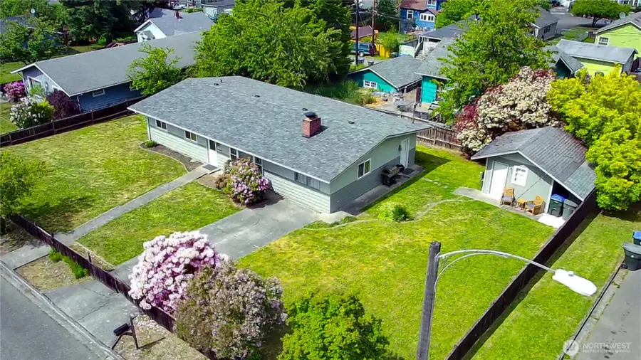 733 E 10th Street, Port Angeles, WA 98362 - Image #2