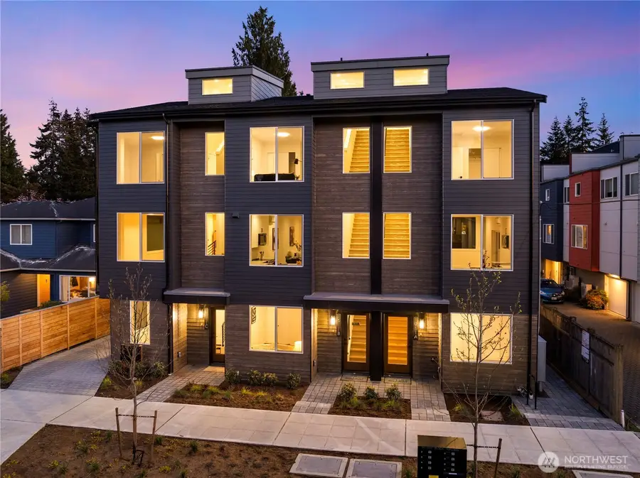 1911 N 120th Street, Seattle, WA 98133 - Image #2