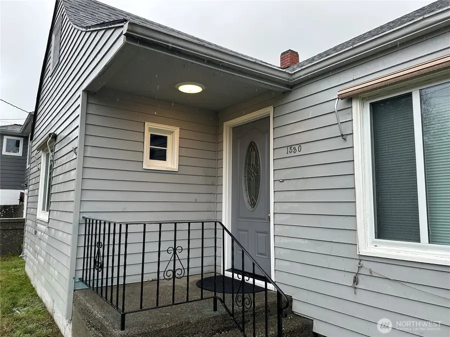 1530 N Lafayette Avenue, Bremerton, WA 98312 - Image #2