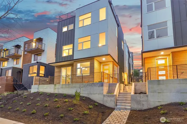 910 15th Avenue, Seattle, WA 98122