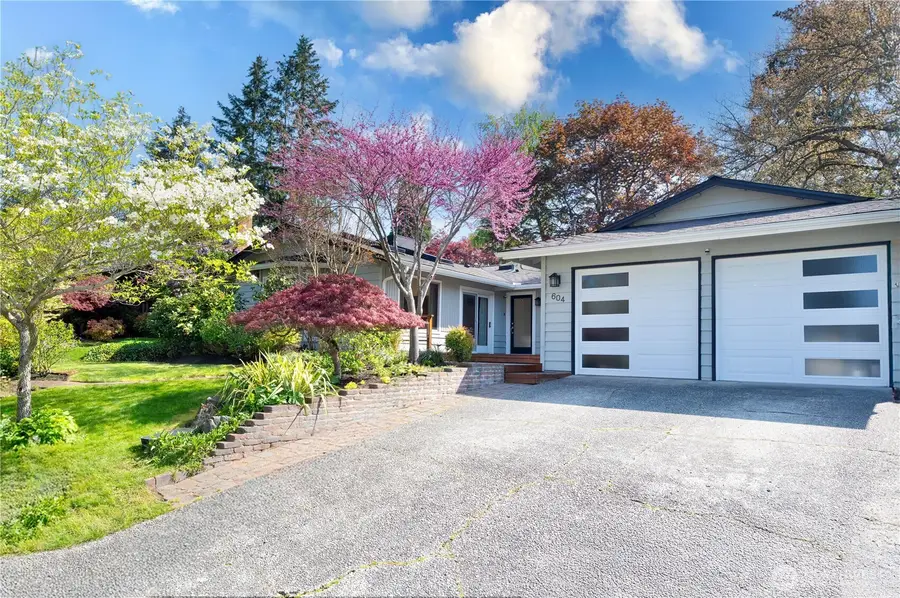 604 128 Avenue Se, Bellevue, WA 98005 - Image #2