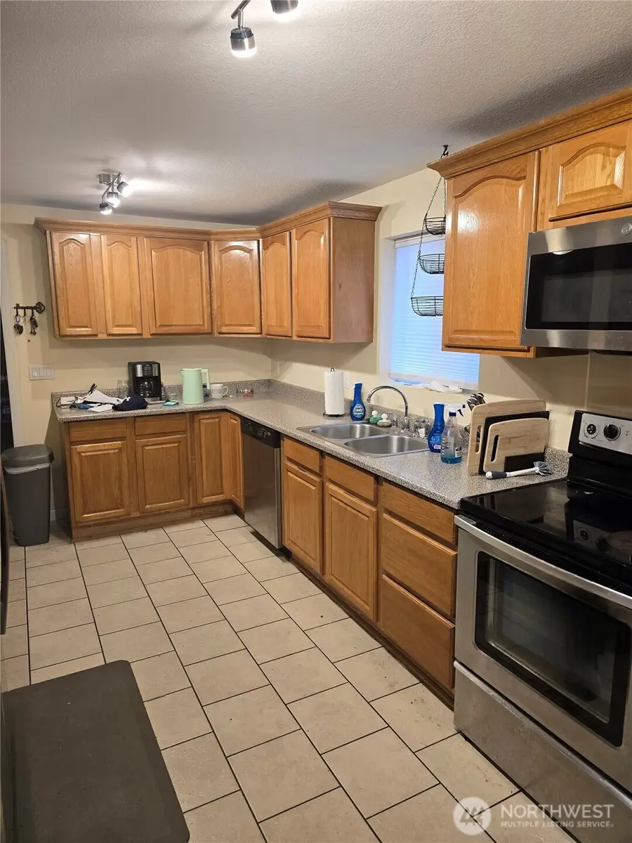 1205 Cedar Street, Raymond, WA 98577 - Image #3