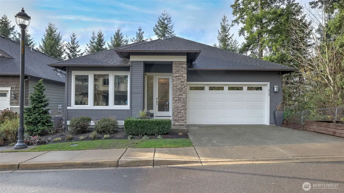 629 Field Place Ne, Renton, WA 98059 - Image #1