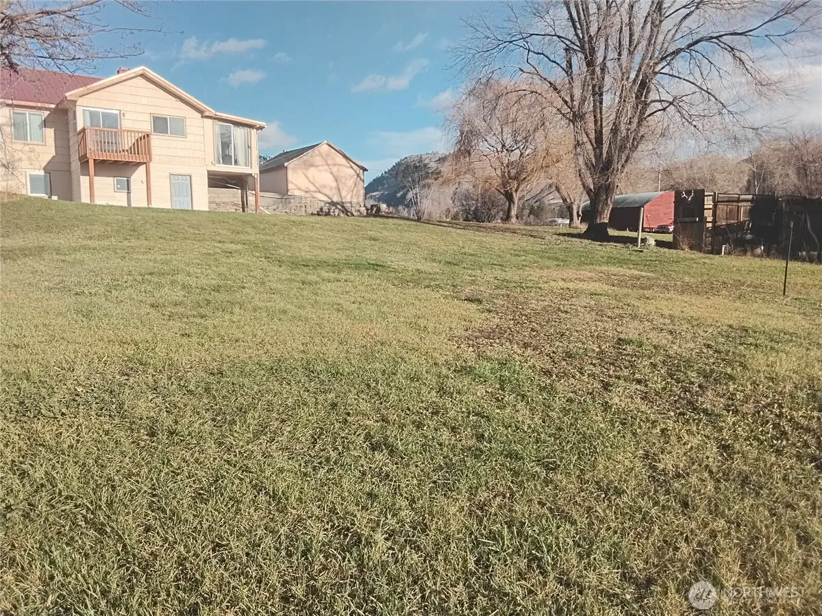 30 River Loop Road, Tonasket, WA 98855 - Image #1