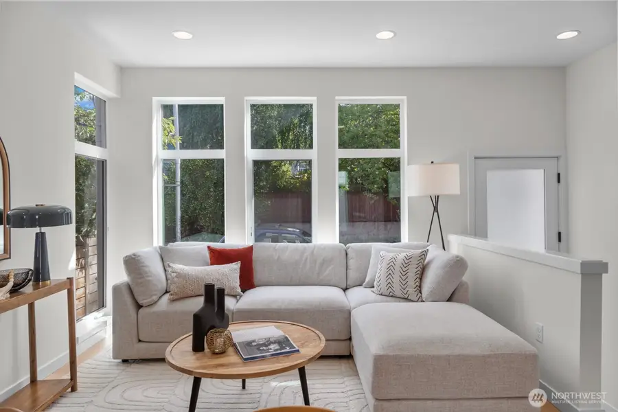 505 11th Avenue E, Seattle, WA 98102 - Image #3