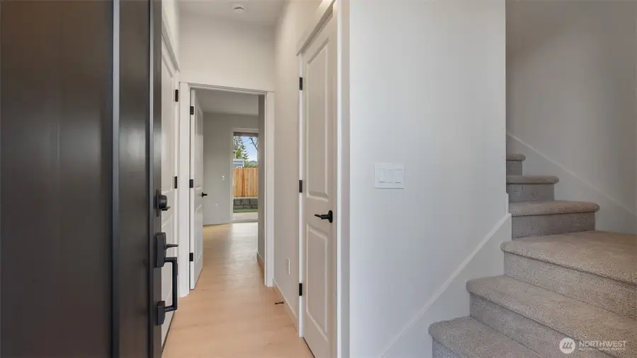 429 Legion Drive #C, Everett, WA 98201 - Image #2