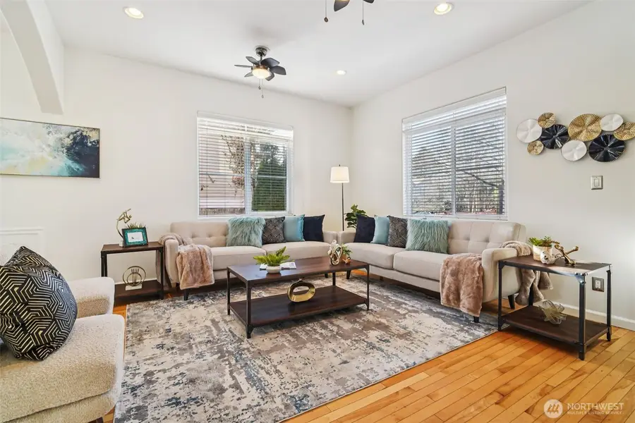 534 25th Avenue S, Seattle, WA 98144 - Image #2