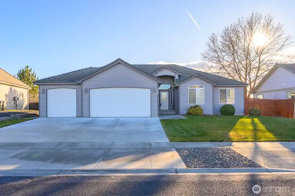 225 E Inglewood Drive, Moses Lake, WA 98837