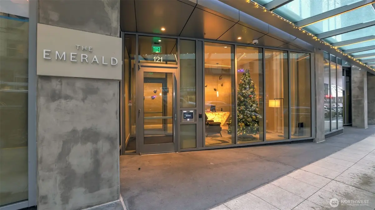 121 Stewart Street #905, Seattle, WA 98101 - Image #1