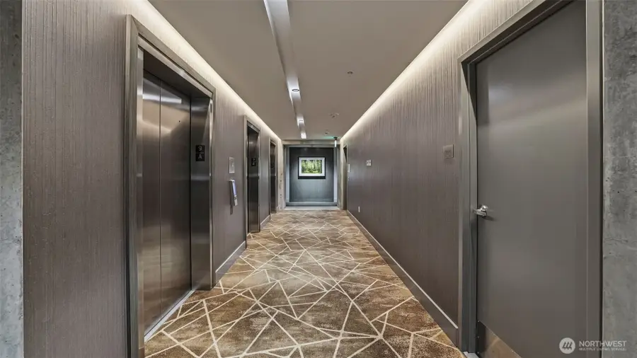 121 Stewart Street #905, Seattle, WA 98101 - Image #3