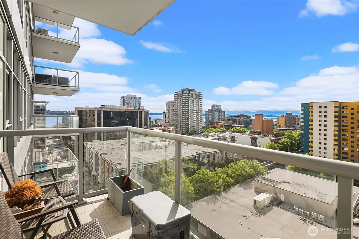 583 Battery Street #1405N, Seattle, WA 98121 - Image #1
