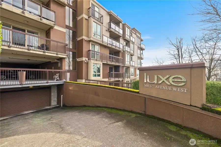 500 W 5th Avenue #306, Seattle, WA 98119 - Image #3