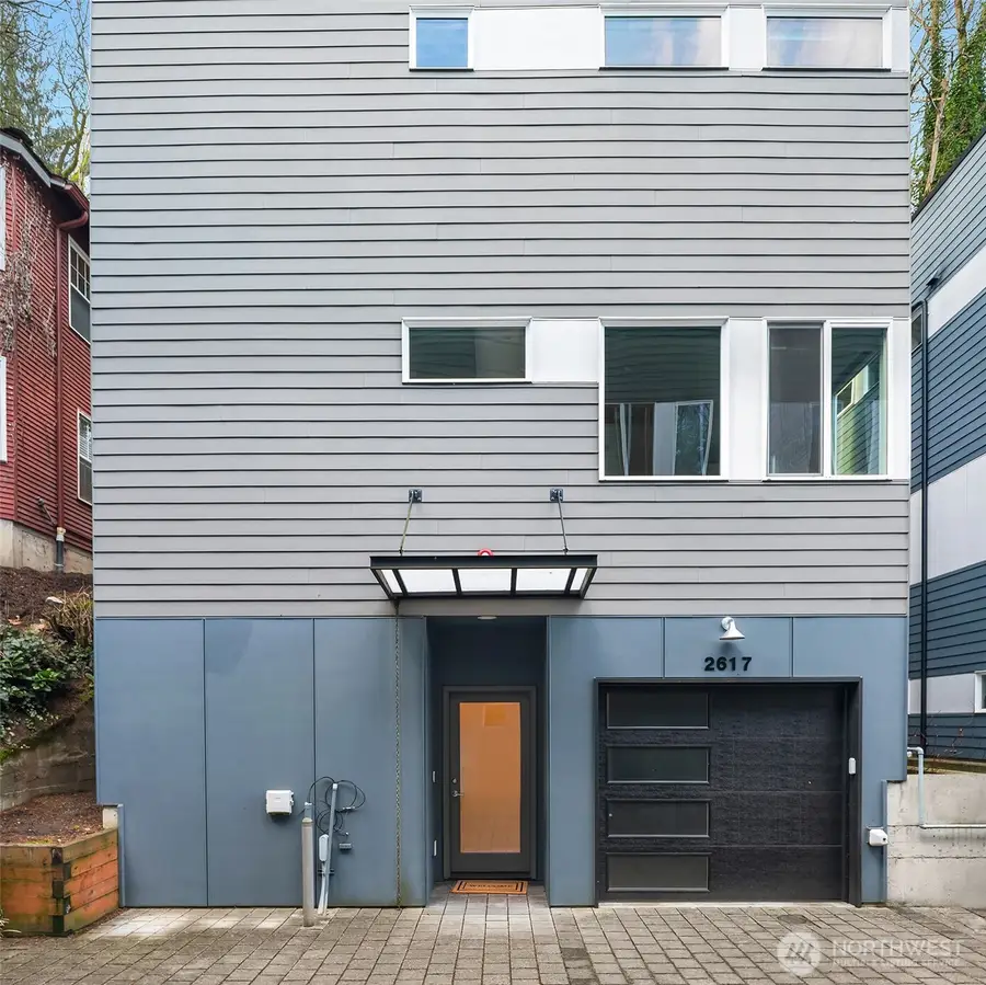 2617 3rd Avenue W, Seattle, WA 98119 - Image #2