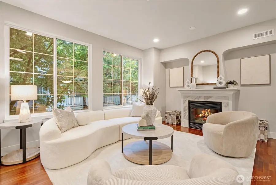 18258 NE 96th Way #103, Redmond, WA 98052 - Image #3