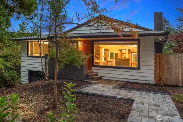 10045 NE 15th Street, Bellevue, WA 98004