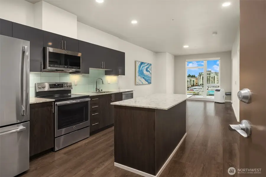 1085 103rd Avenue Ne #519, Bellevue, WA 98004 - Image #3