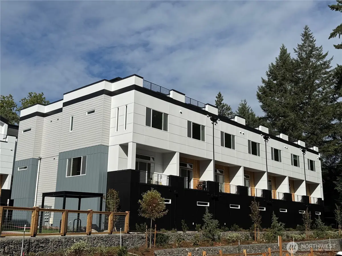 1198 129th Court Ne, Bellevue, WA 98005 - Image #1