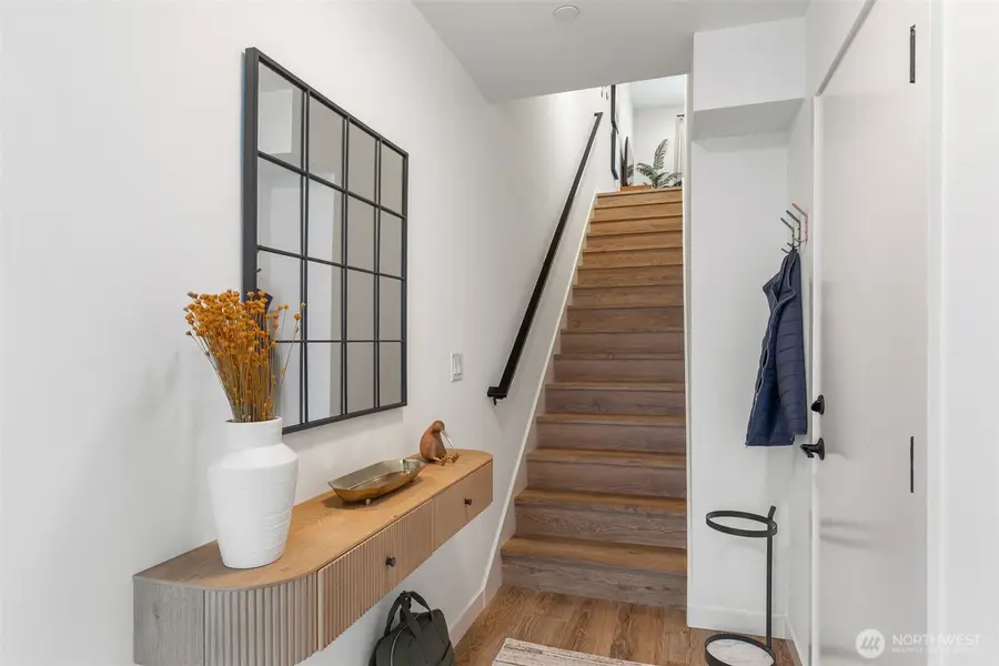 1198 129th Court Ne, Bellevue, WA 98005 - Image #2