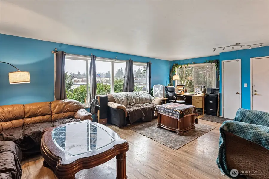 3303 11th St, Bremerton, WA 98312 - Image #3