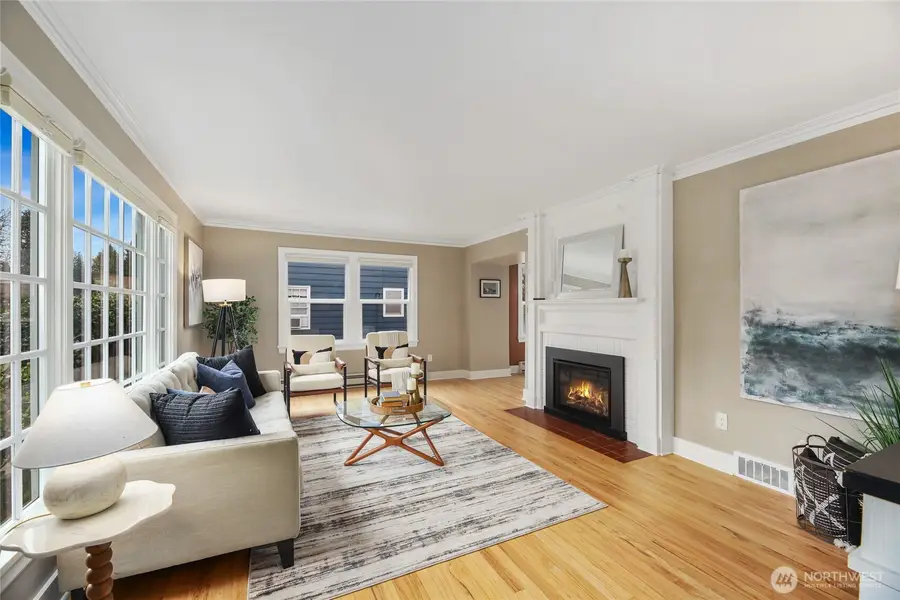 3239 45th Avenue Sw, Seattle, WA 98116 - Image #3