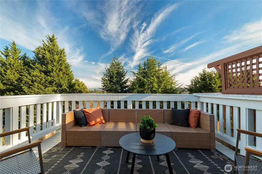 3026 26th Avenue W, Seattle, WA 98199 - Image #3