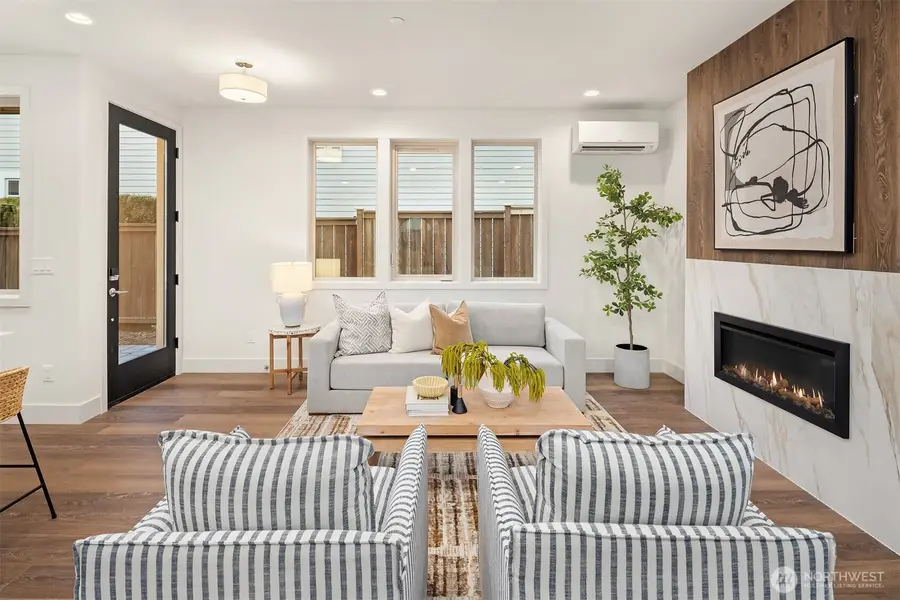 639 18th Avenue W, Kirkland, WA 98033 - Image #3