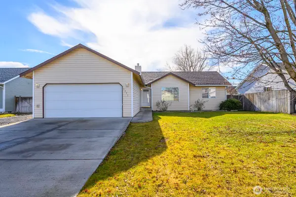 1351 E Yost Circle, Moses Lake, WA 98837