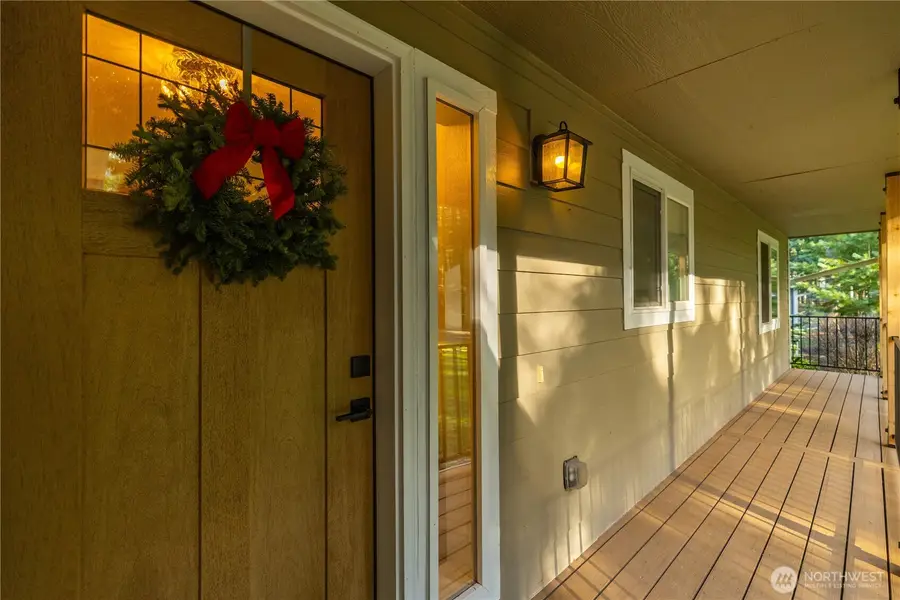 18727 Woodburn Court Se, Yelm, WA 98597 - Image #3