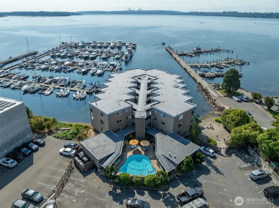 65 Kirkland Avenue #202, Kirkland, WA 98033 - Image #2