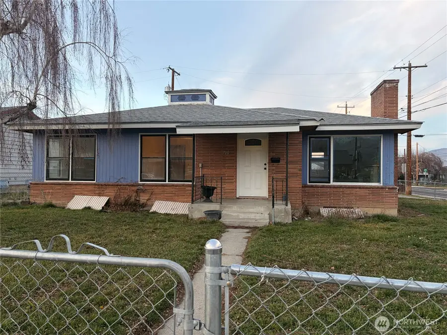 700 Schons Place, Wenatchee, WA 98801 - Image #2