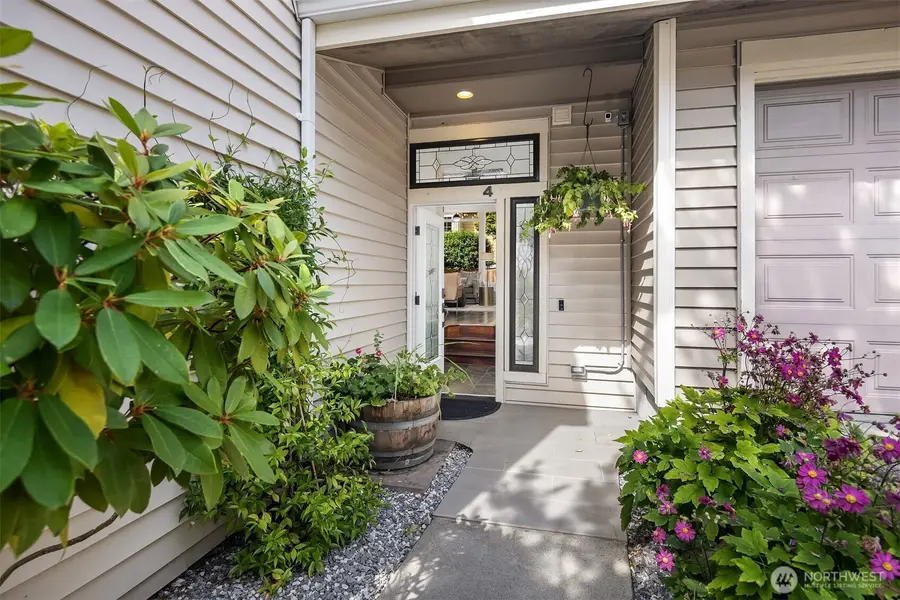 1400 Bellevue Way Se #4, Bellevue, WA 98004 - Image #2