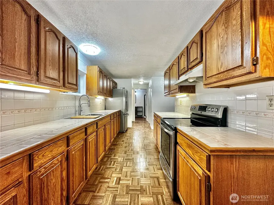 3109 Sumner Avenue, Hoquiam, WA 98550 - Image #2