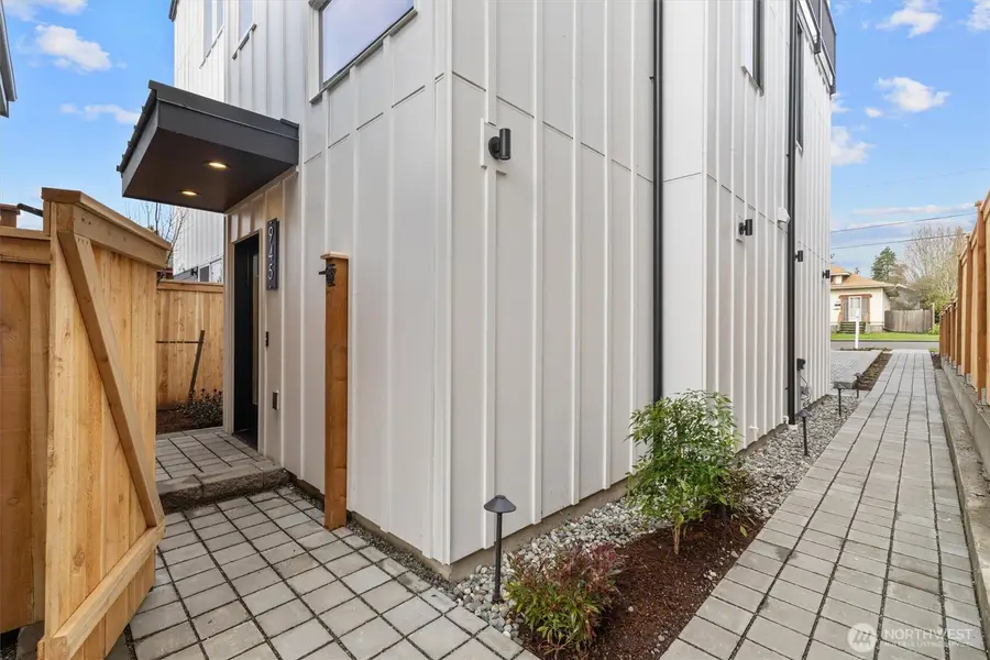 945 NW 61st Street, Seattle, WA 98107 - Image #3