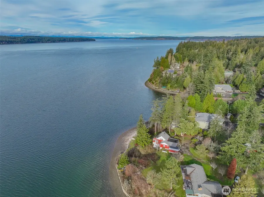 8947 Buttonwood Ln Ne, Olympia, WA 98516 - Image #2