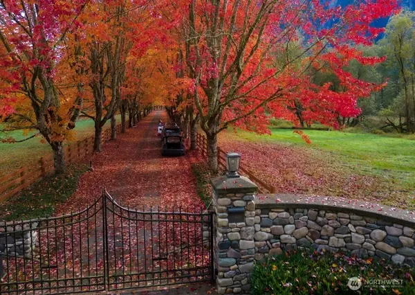 8100 428th Avenue Se, Snoqualmie, WA 98065